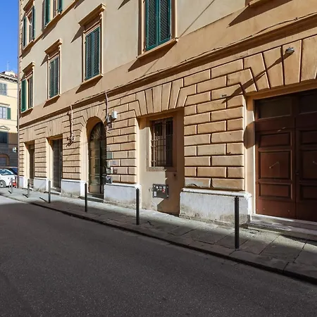 Apartment Enjoyable Piazza Della Berlina Studio Pisa